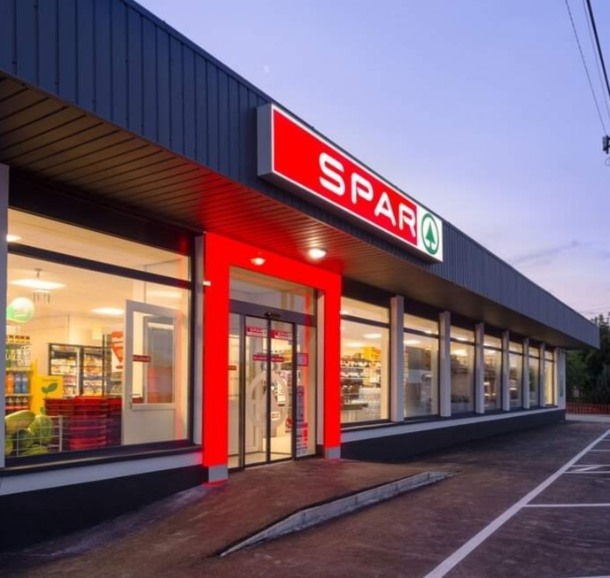 RECORD Automataajtók Automata ajtó és portálszerkezet telepítésünk Spar üzlethez